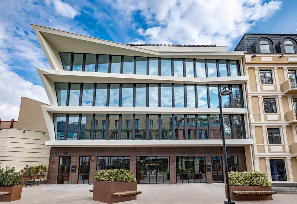 სასტუმრო „BAZZAR“