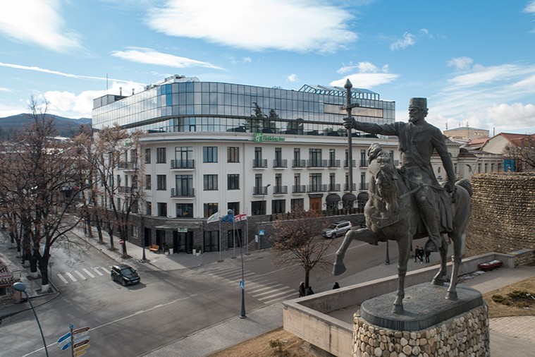 სასტუმრო Holiday Inn